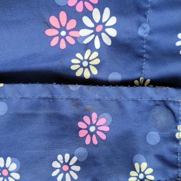 Oshkosh raincoat - Picture 4 of 5